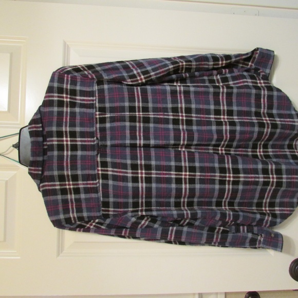 American Eagle size M women's flannel - Picture 3 of 6